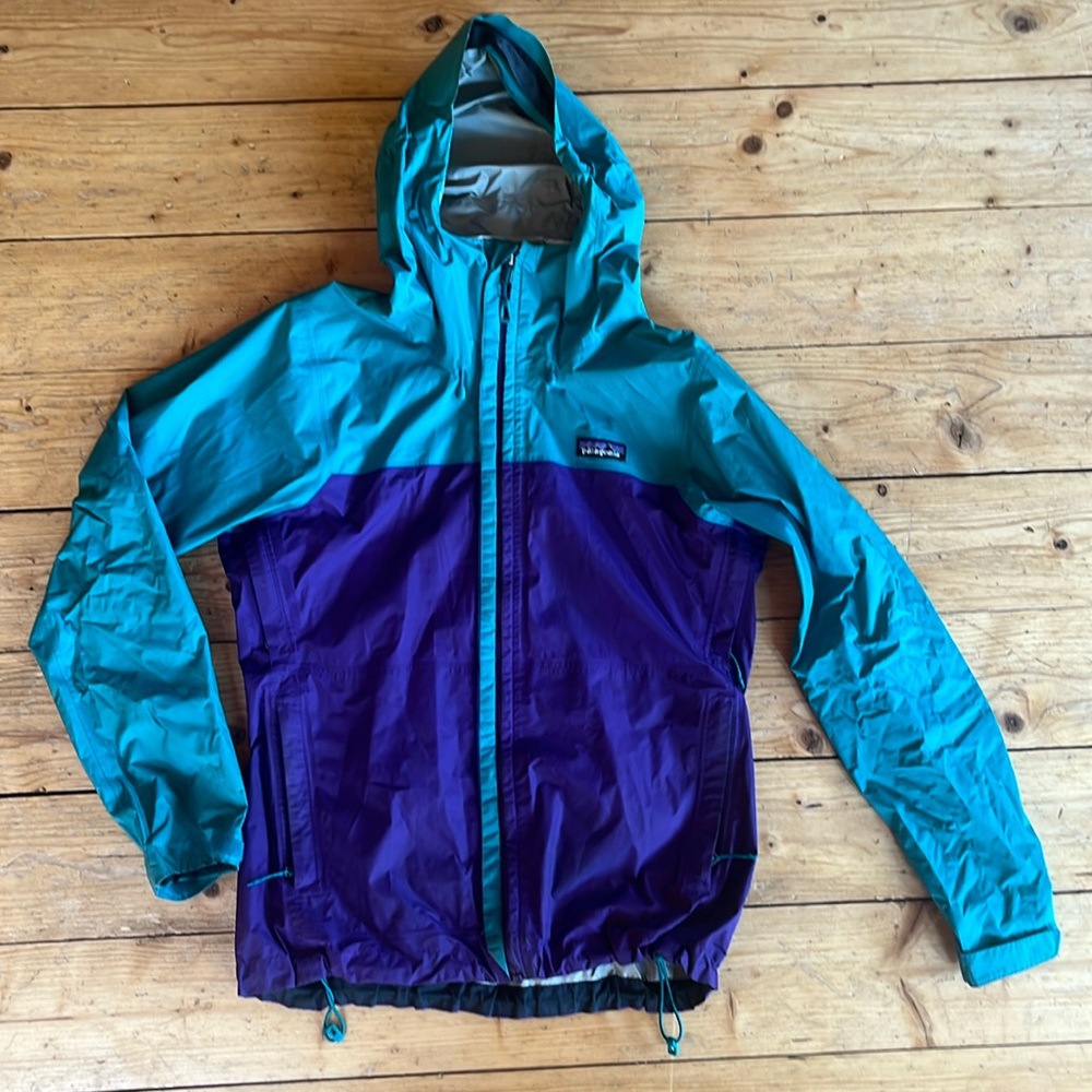 Patagonia rain jacket women’s S